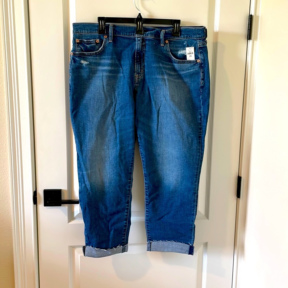 Gap Women's Tapered Mid Rise Low Stretch Jeans. 16 short Girlfriend